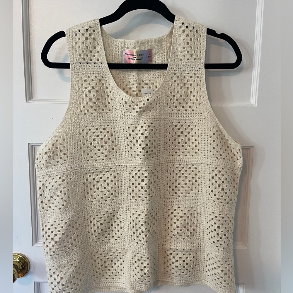 Abercrombie Trevor project crochet tank- size small